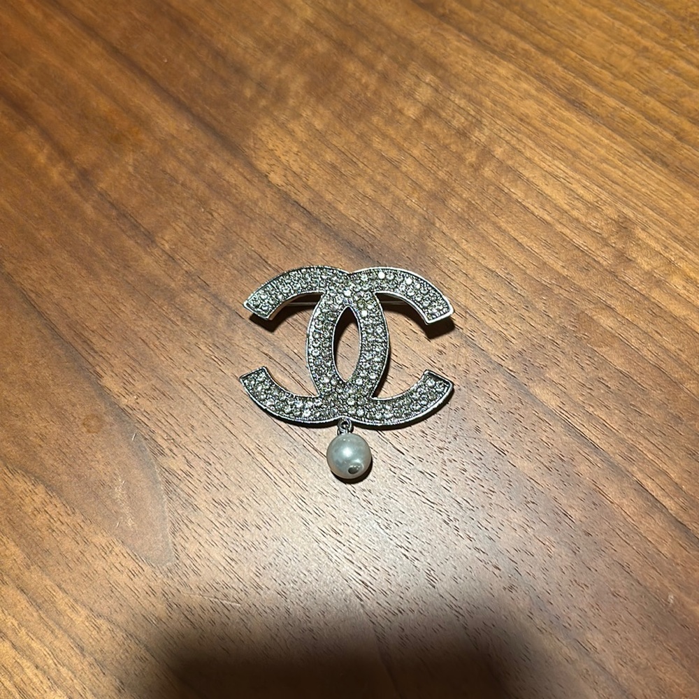 Chanel style brooch pin